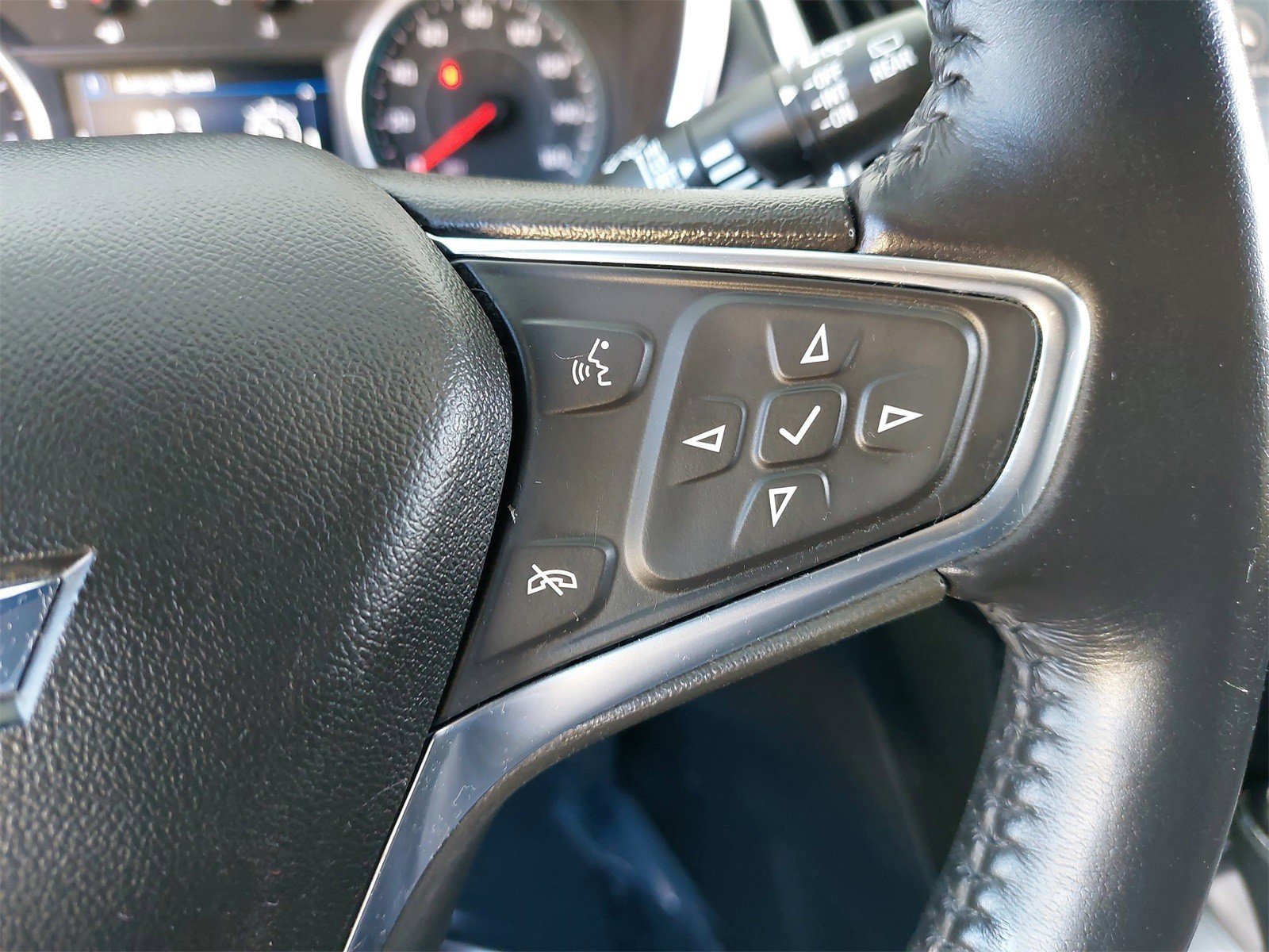 Used 2021 Chevrolet Equinox LT image 19