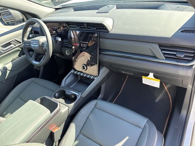 New 2026 GMC Terrain AT4 w/ LPO, Floor Liner Package image 29