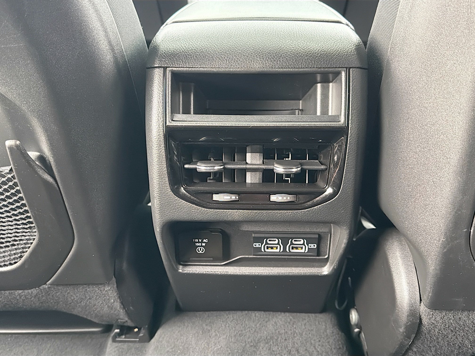 Used 2024 Jeep Grand Cherokee Altitude AWD/4WD image 28