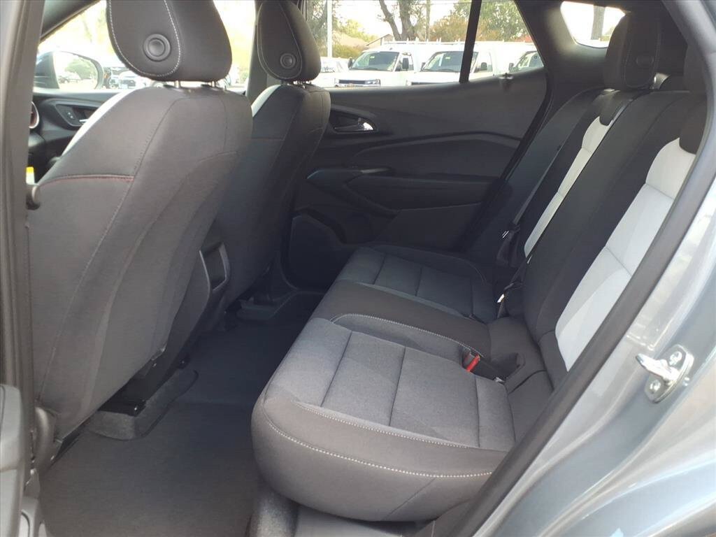 New 2026 Chevrolet Trax RS w/ Driver Confidence Package FWD image 16