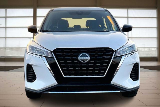 Used 2024 Nissan Kicks S image 3