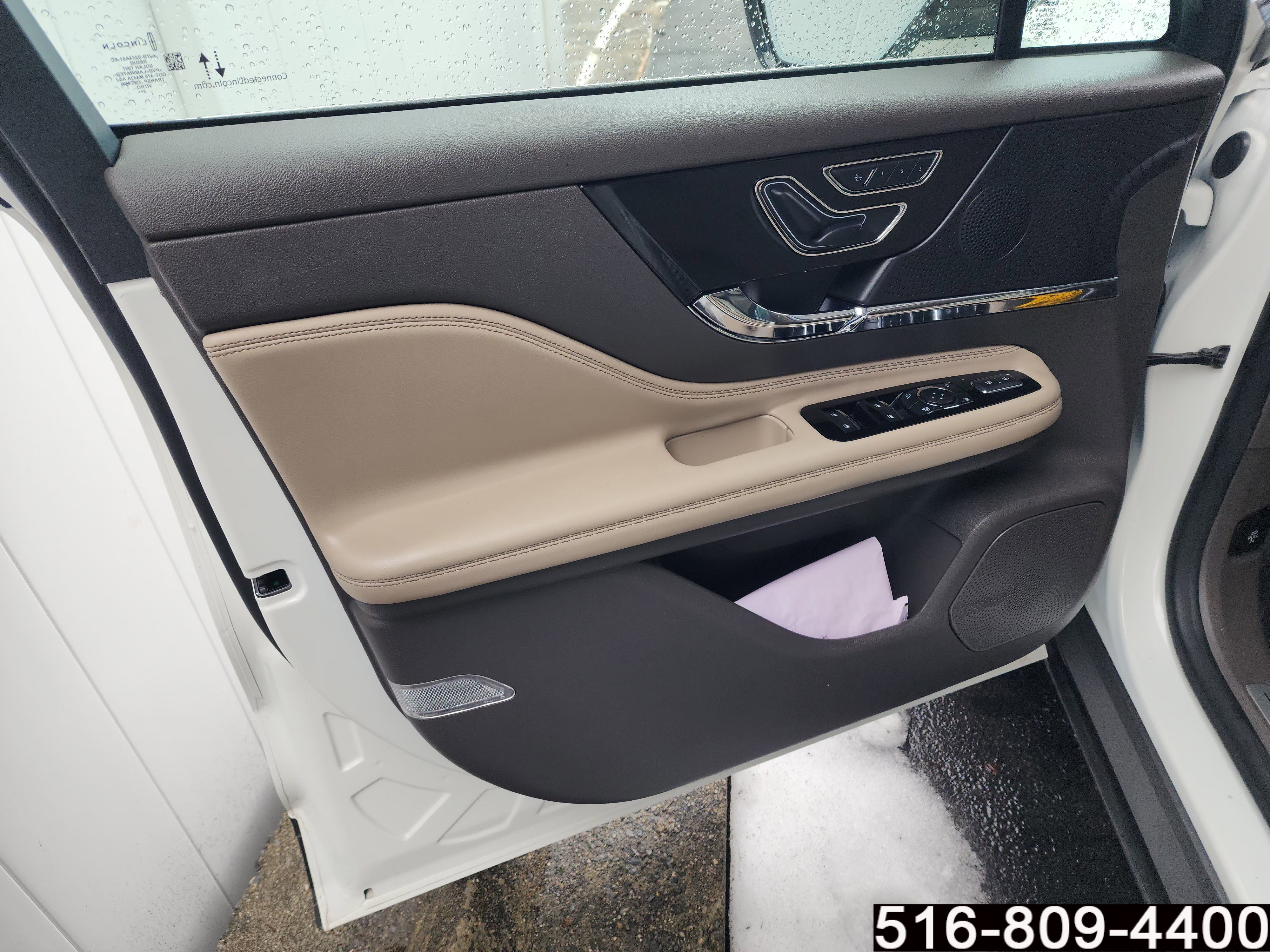 Used 2023 Lincoln Corsair AWD w/ Equipment Group 101A image 14