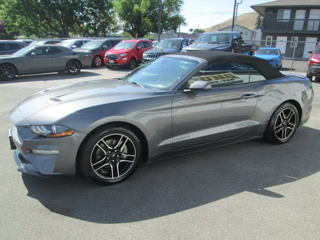 Used 2023 Ford Mustang Premium RWD image 21