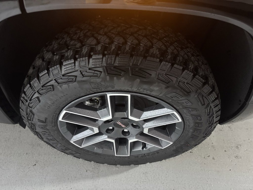 New 2026 GMC Terrain AT4 w/ Convenience Package III image 6
