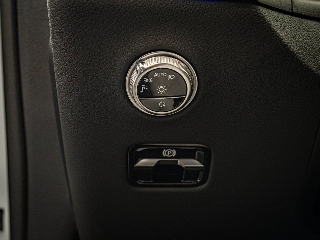 New 2026 Mercedes-Benz GLC 300 4MATIC image 27