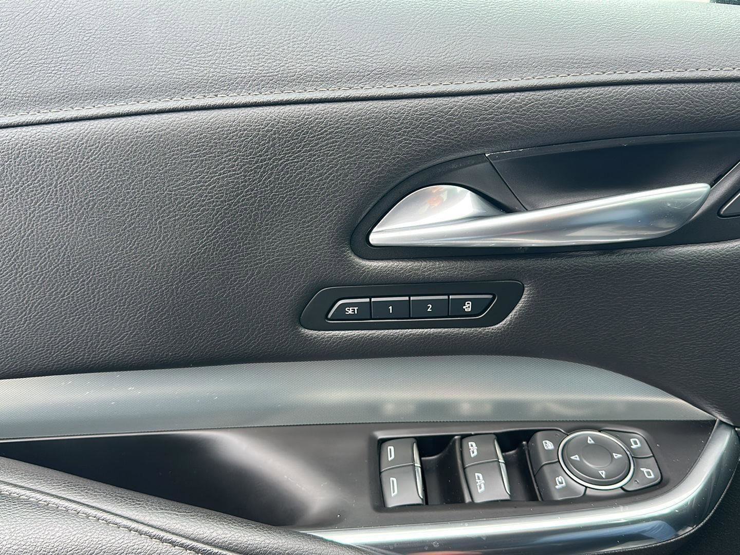 Used 2020 Cadillac XT4 Premium Luxury image 21