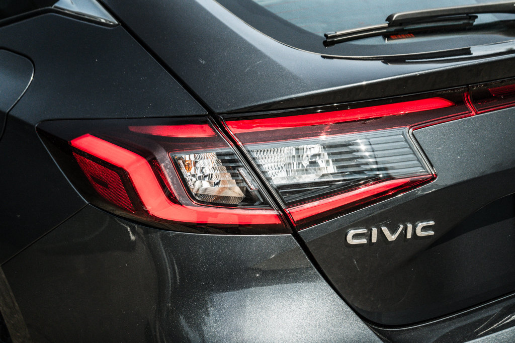 Used 2023 Honda Civic Sport Touring image 17