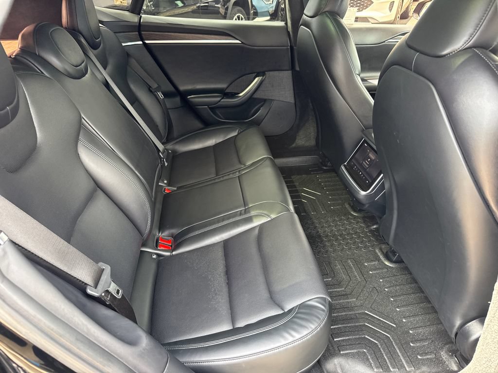 Used 2022 Tesla Model S AWD/4WD image 18