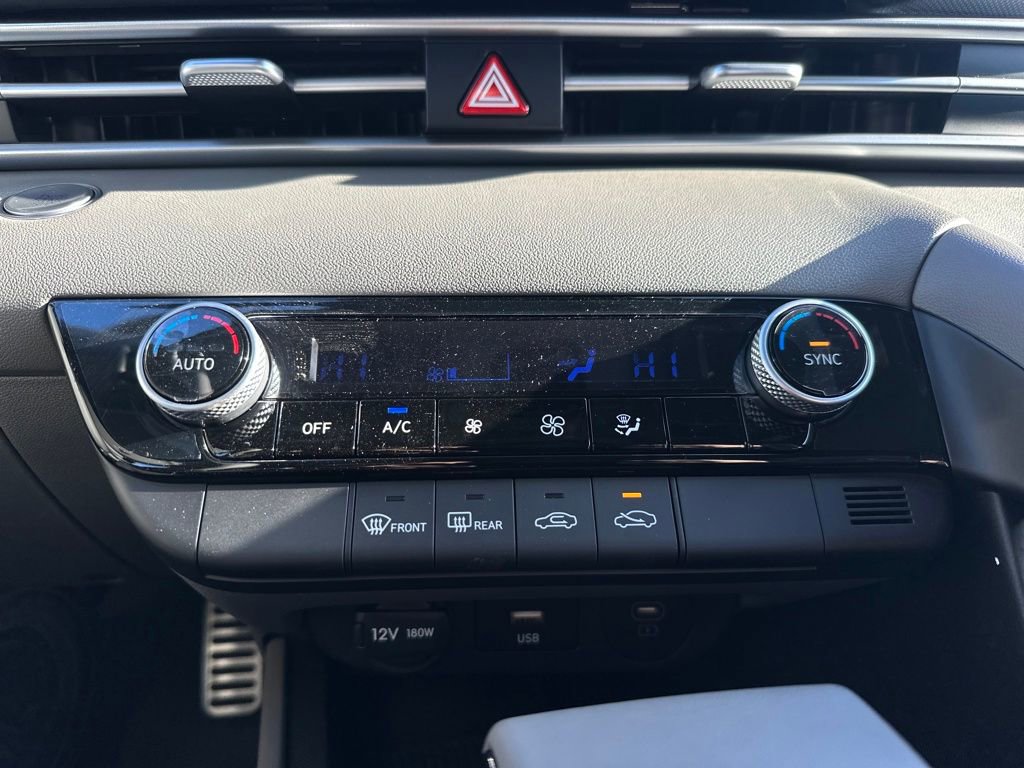 Used 2026 Hyundai Elantra Sport image 21