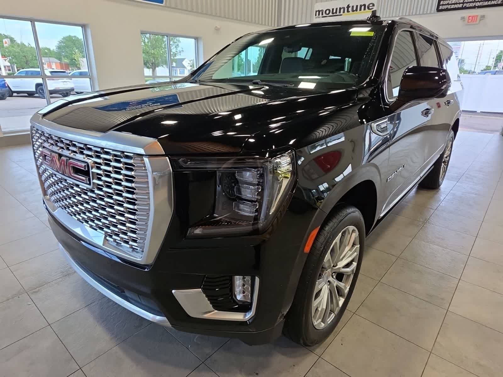 Used 2024 GMC Yukon XL Denali w/ Denali Reserve Package