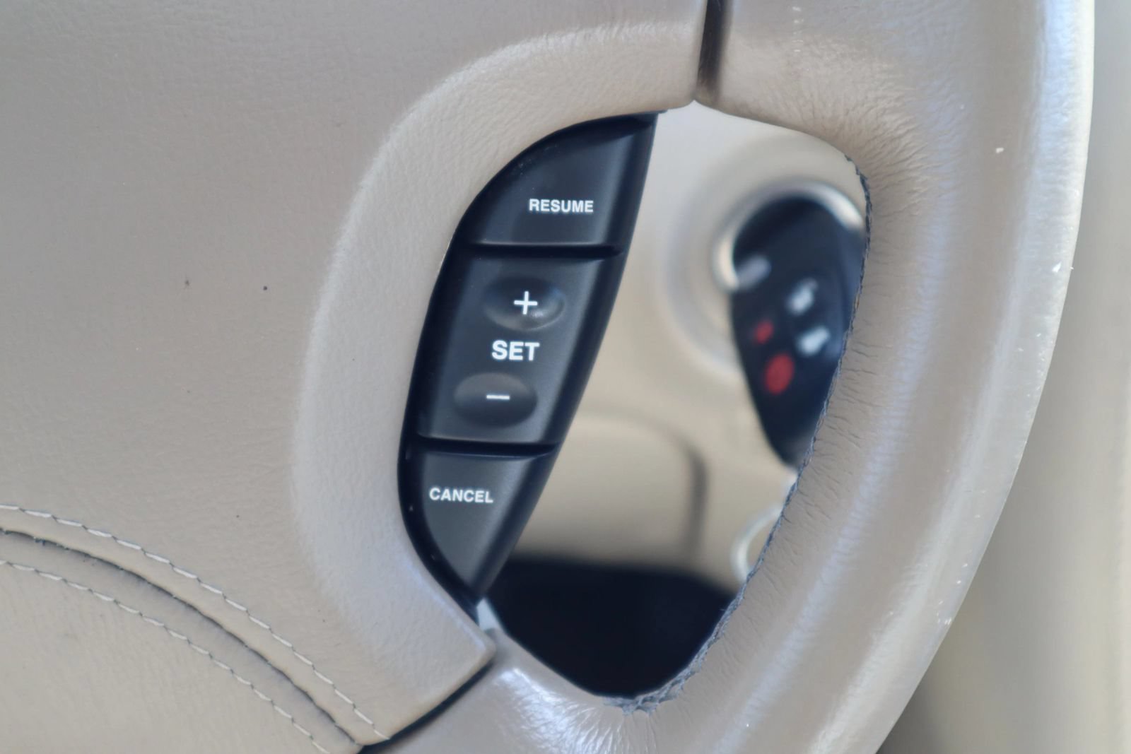 Used 2004 Jaguar XJ8 RWD image 23
