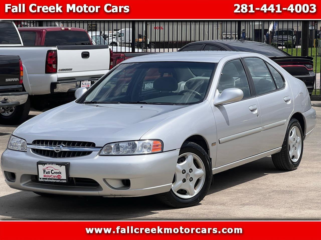 Used 2001 Nissan Altima GXE image 1
