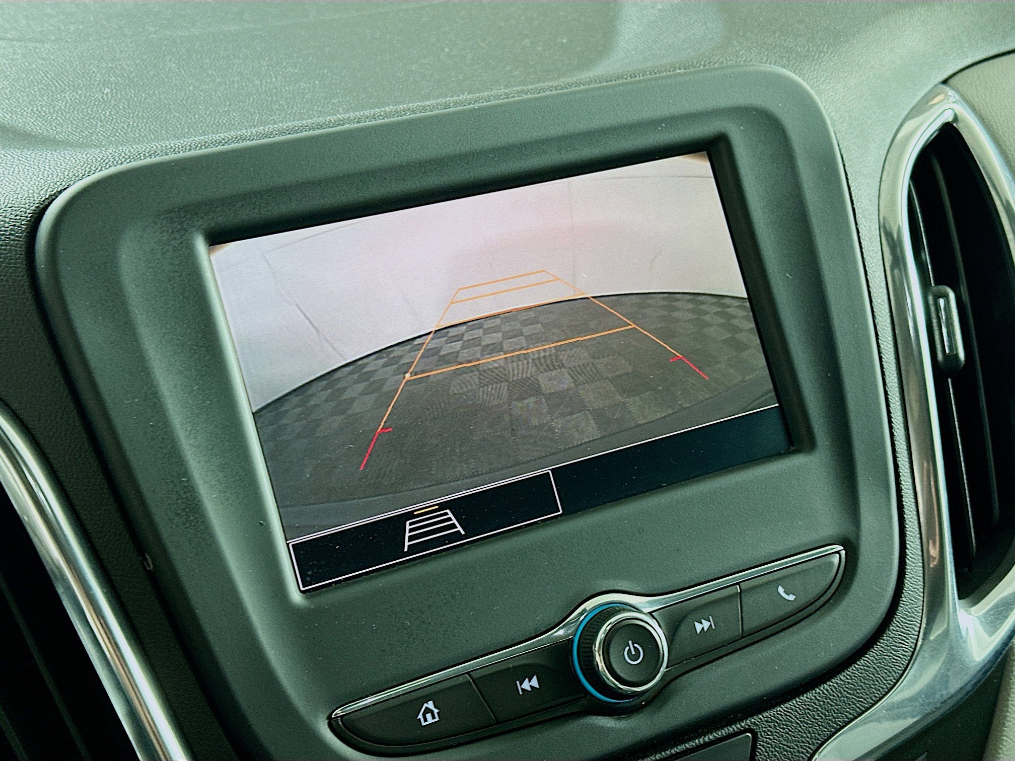 Used 2023 Chevrolet Equinox LS image 21