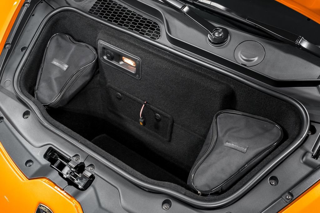 Used 2015 Lamborghini Huracan LP 610-4 image 38