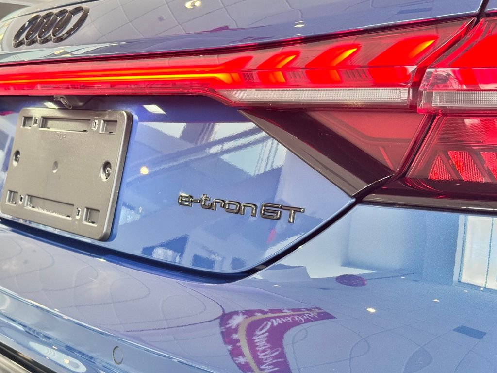 Used 2023 Audi RS e-tron GT w/ Carbon Performance Package image 13