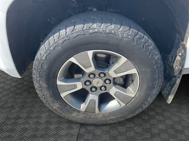 Used 2019 Chevrolet Colorado Z71 AWD/4WD image 14