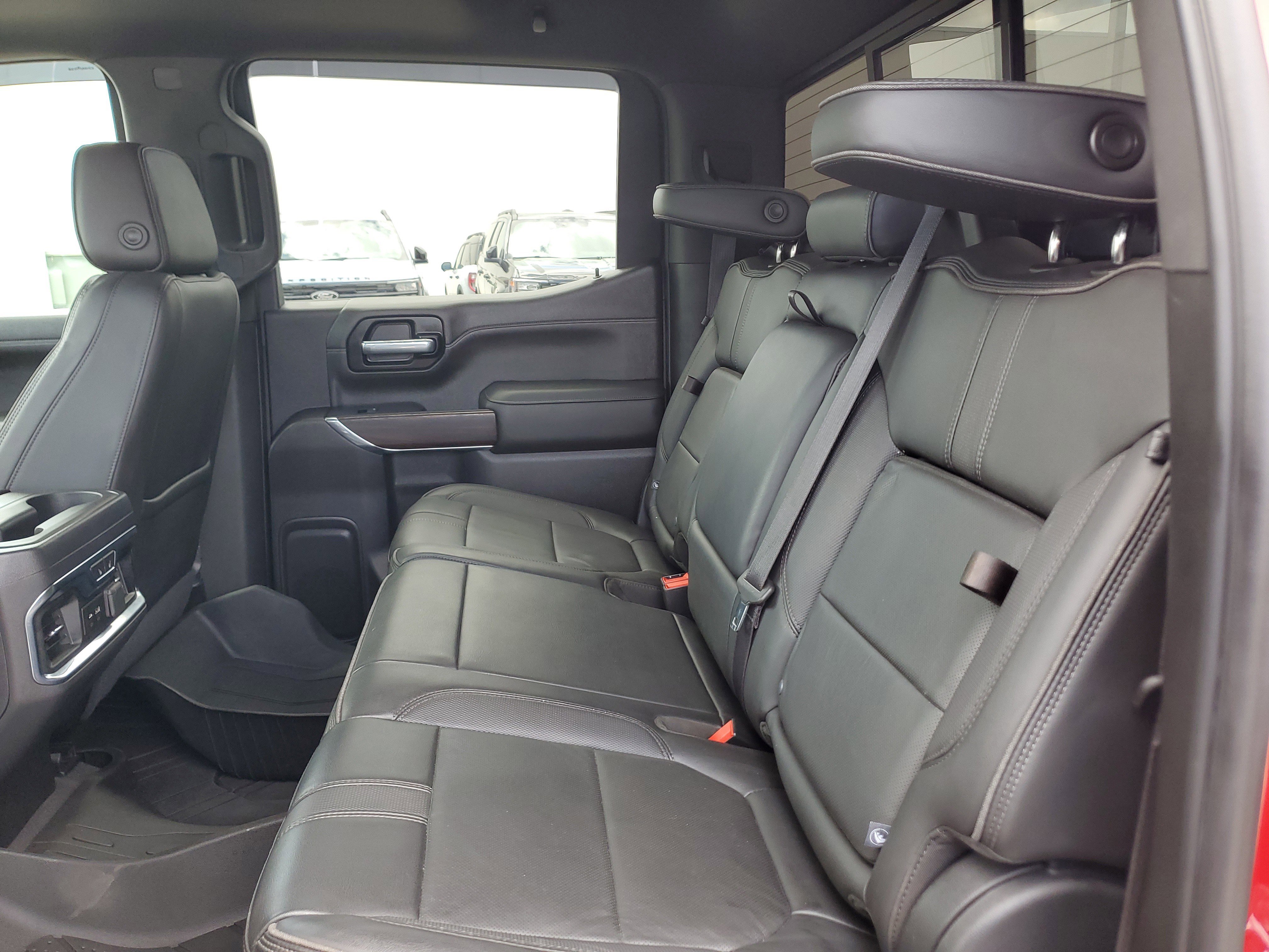 Used 2021 Chevrolet Silverado 1500 High Country AWD/4WD image 19