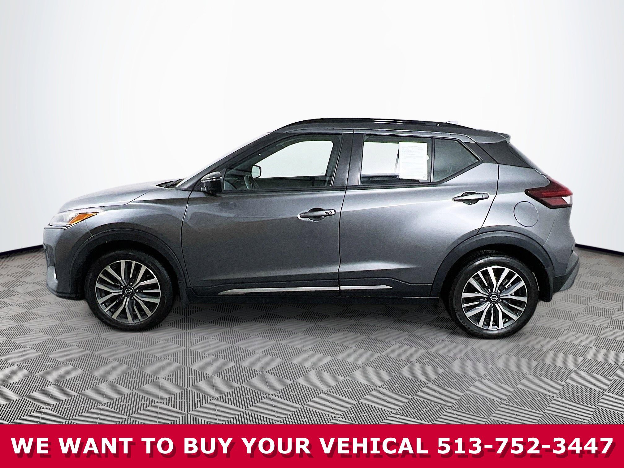 Used 2023 Nissan Kicks SR image 26