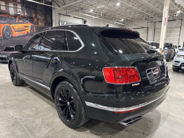 Used 2017 Bentley Bentayga image 37