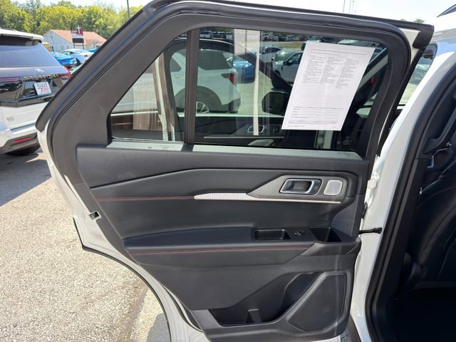 Used 2025 Ford Explorer ST w/ Sun And Sound Package image 18