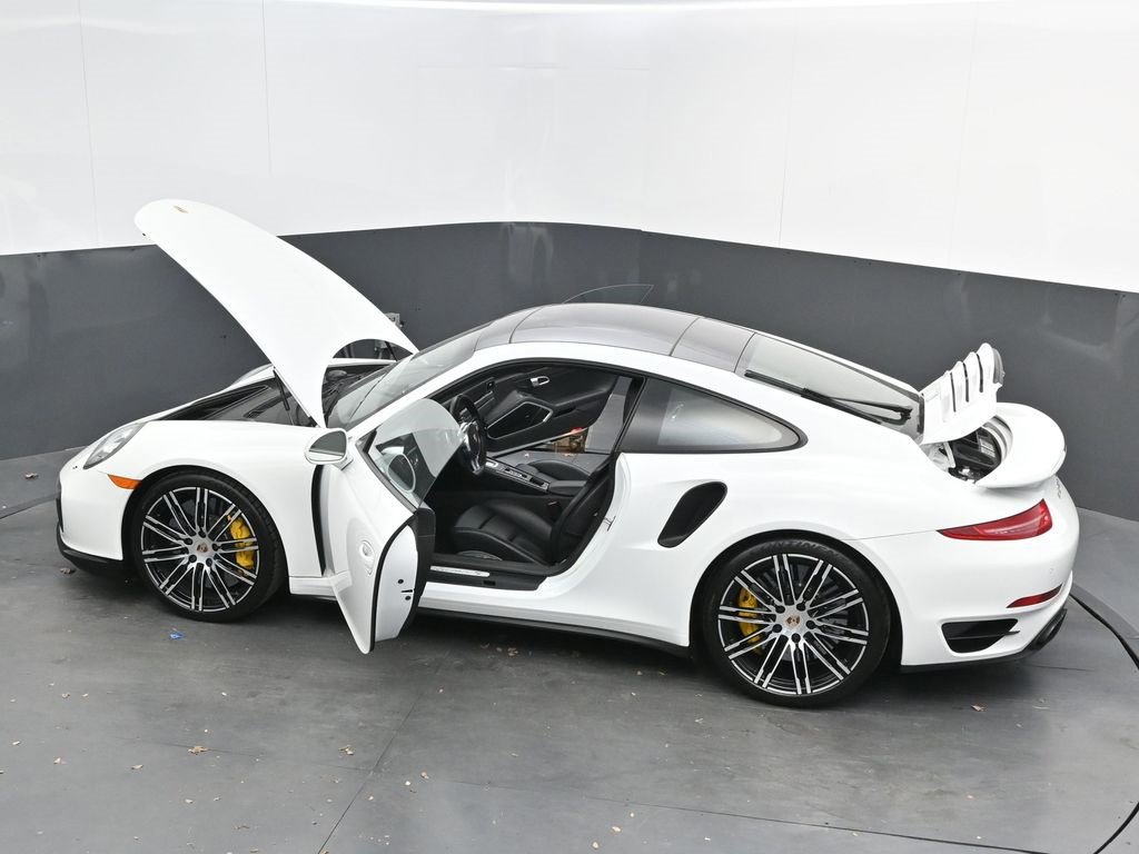 Used 2014 Porsche 911 Turbo S image 44