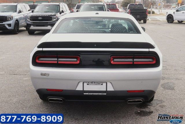 Used 2020 Dodge Challenger SXT w/ Blacktop Package image 7