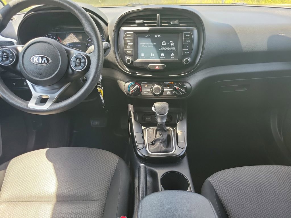Used 2020 Kia Soul LX FWD image 23