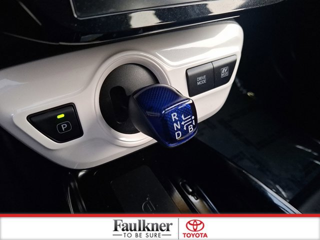 Certified 2018 Toyota Prius Four image 13