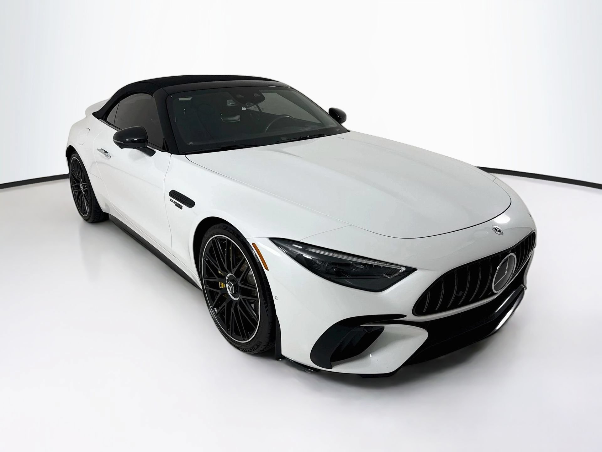 Certified 2022 Mercedes-Benz SL 63 AMG 4MATIC image 1