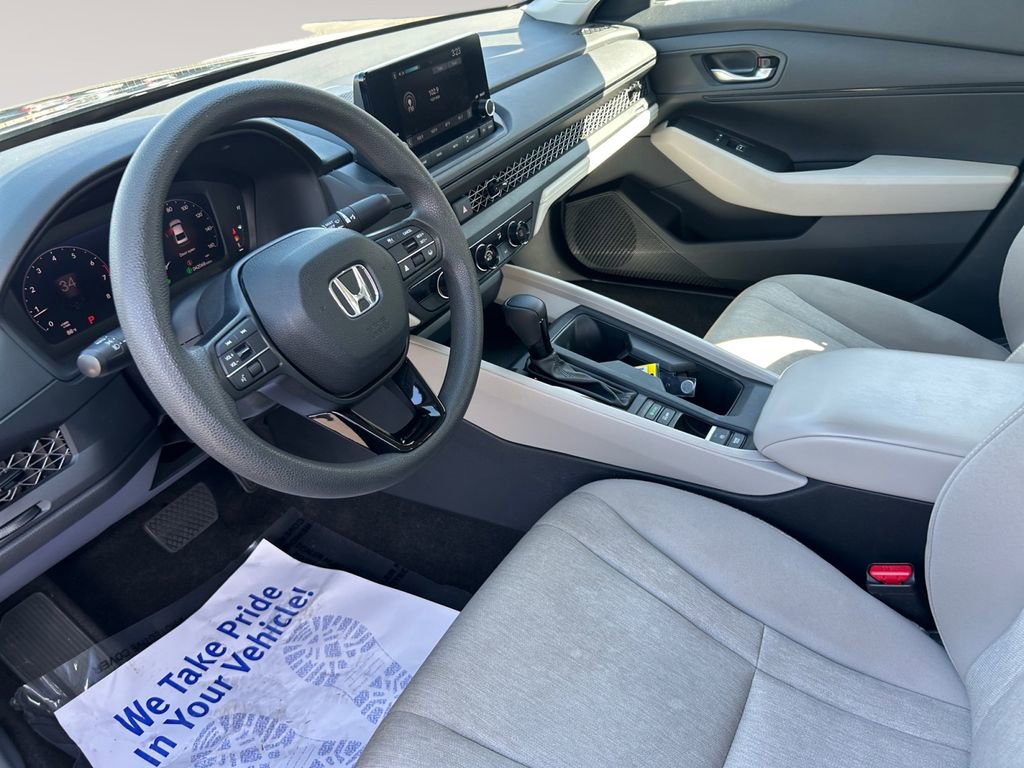 Used 2023 Honda Accord LX image 9