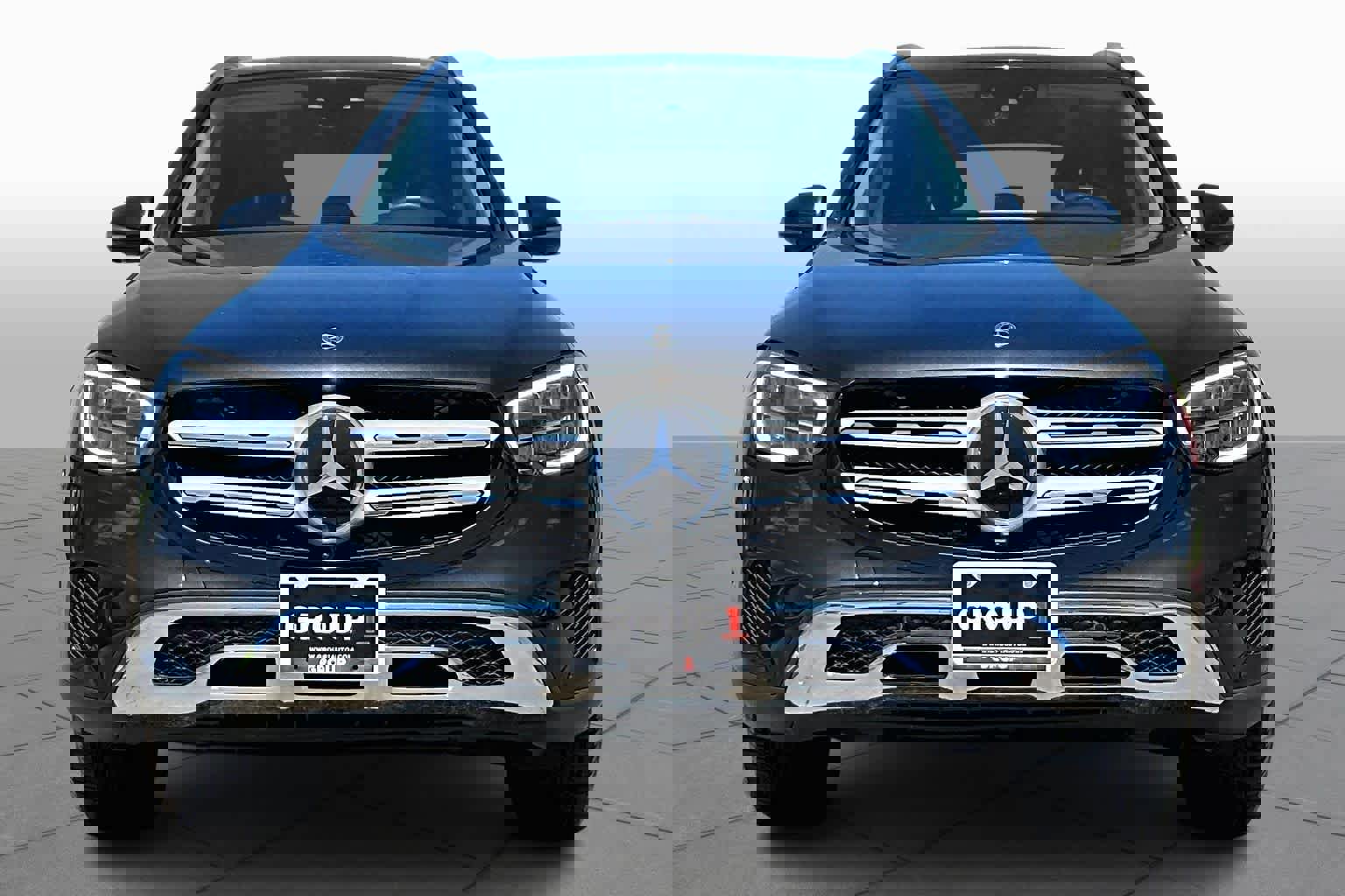 Used 2021 Mercedes-Benz GLC 300 4MATIC image 4