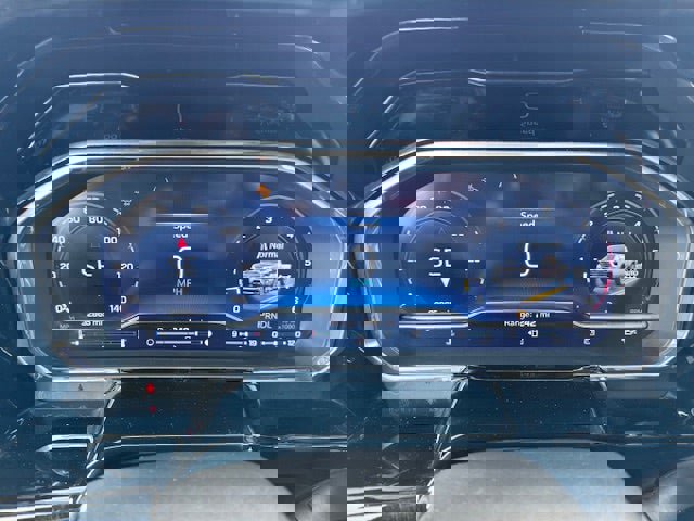 Used 2024 Chevrolet Silverado 2500 ZR2 w/ Technology Package image 36