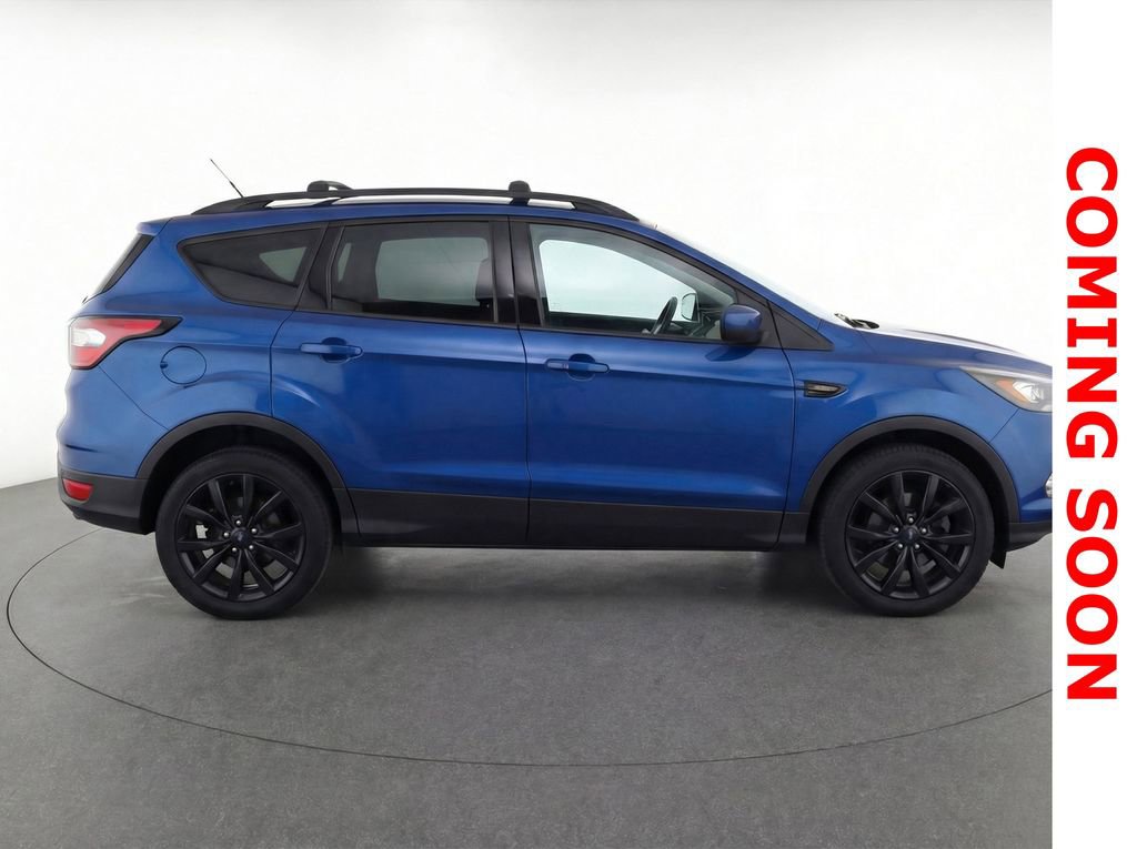 Used 2017 Ford Escape SE w/ Equipment Group 201A image 10