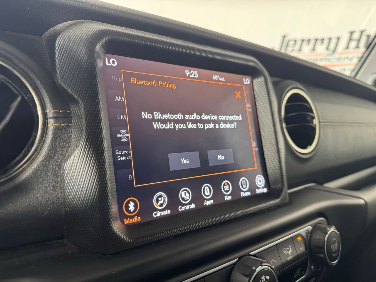 Used 2022 Jeep Gladiator Overland AWD/4WD image 27