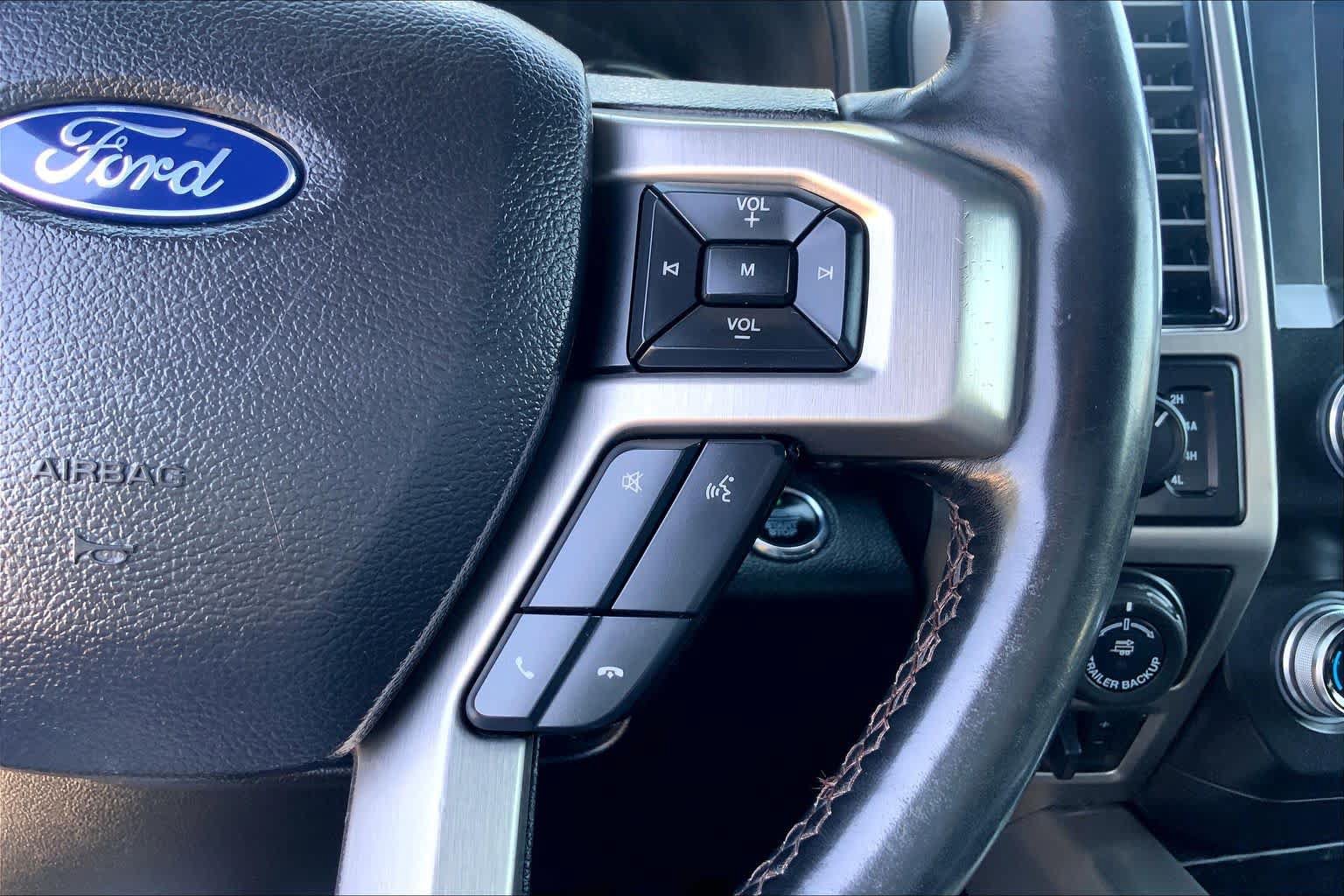 Used 2020 Ford F150 Platinum w/ Equipment Group 701A Luxury AWD/4WD image 25