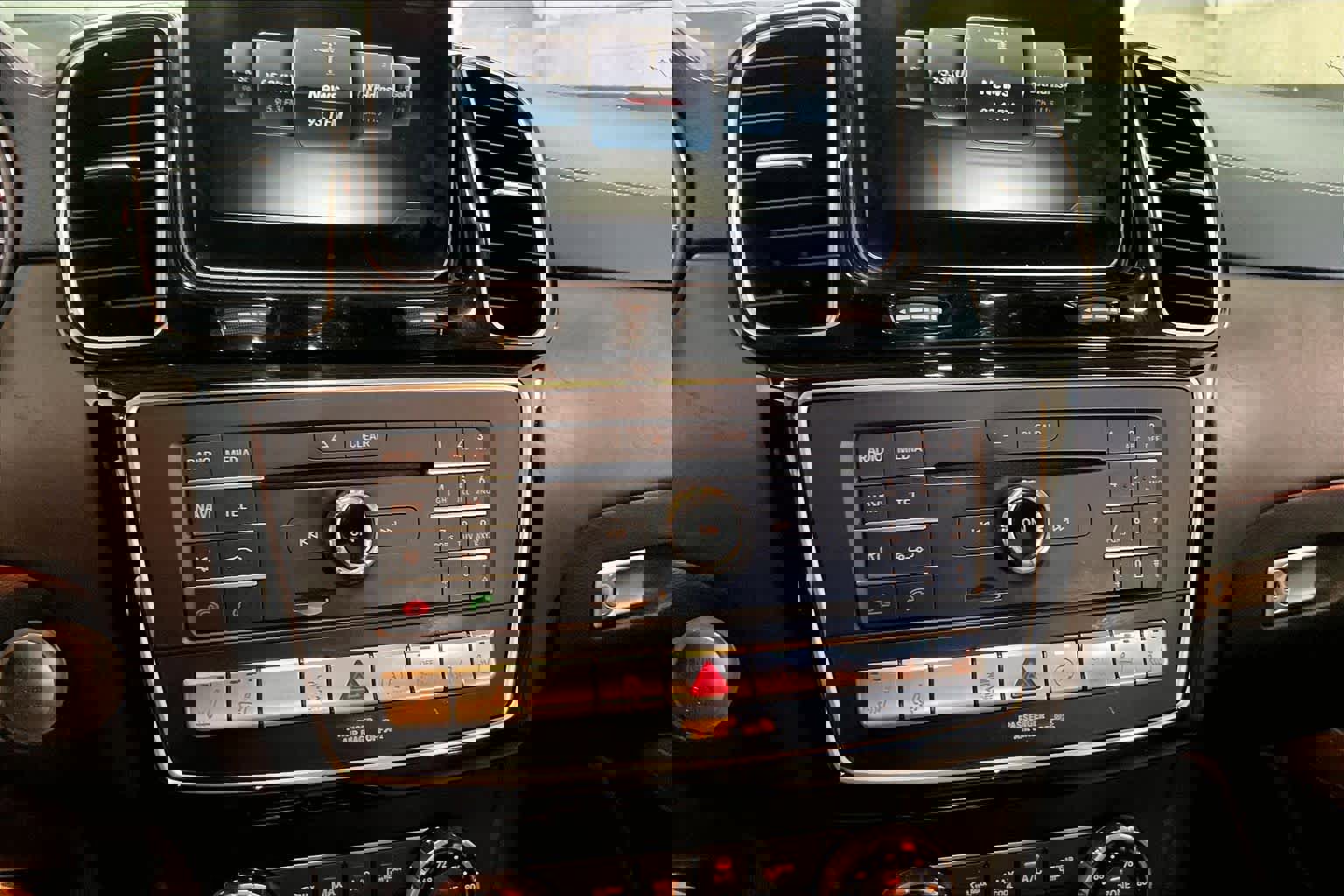 Used 2017 Mercedes-Benz GLS 550 4MATIC image 35