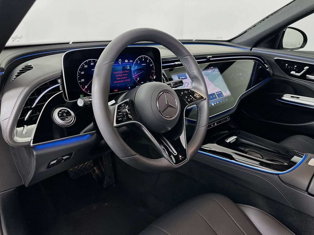 Used 2025 Mercedes-Benz E 350 Sedan image 9