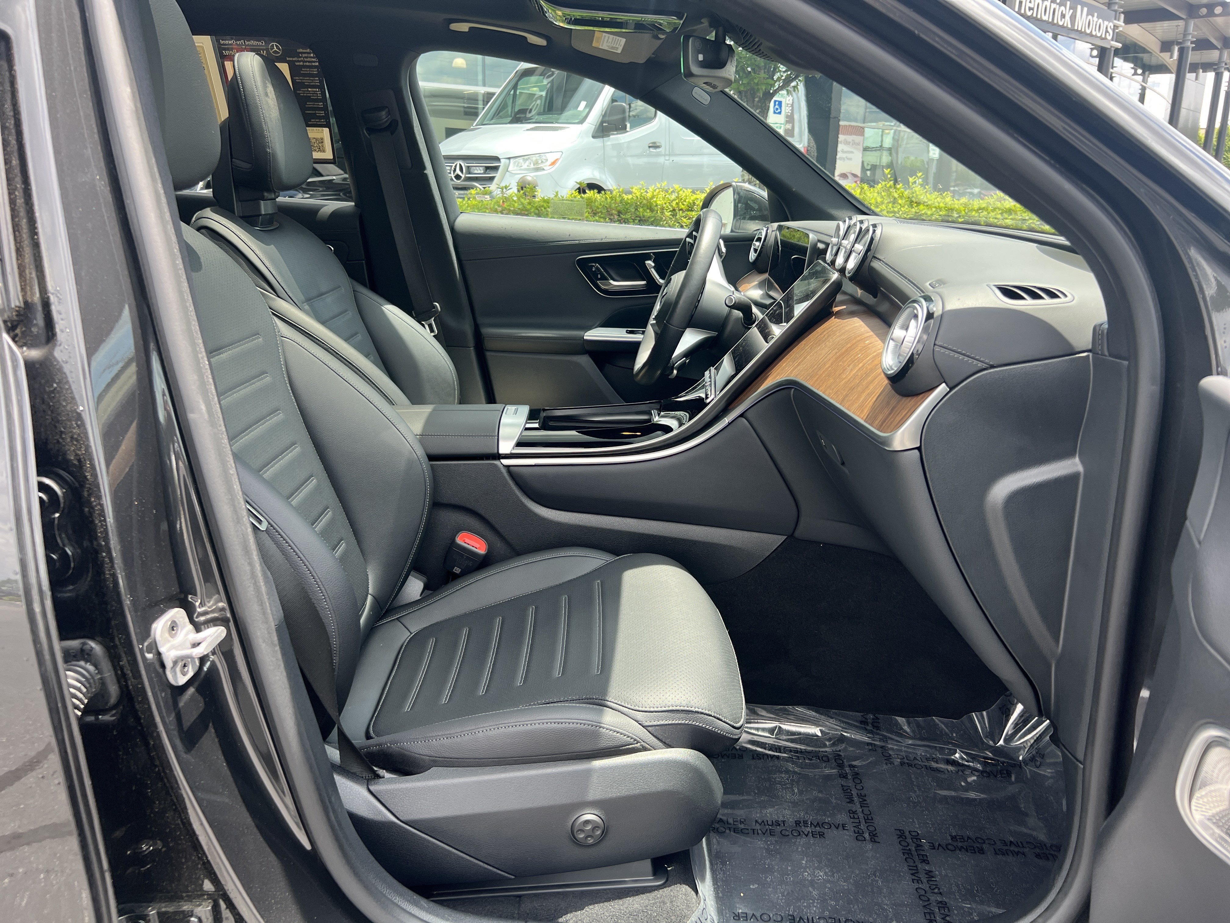 Certified 2025 Mercedes-Benz GLC 300 4MATIC image 63