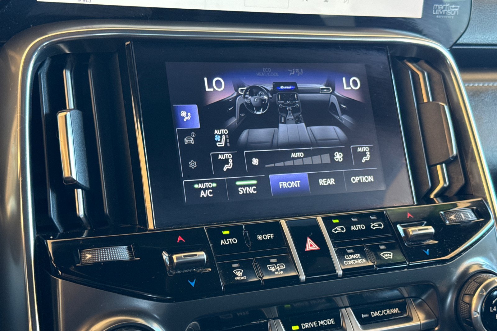 Used 2022 Lexus LX 600 F Sport w/ Accessory Package (Z1) AWD/4WD image 20