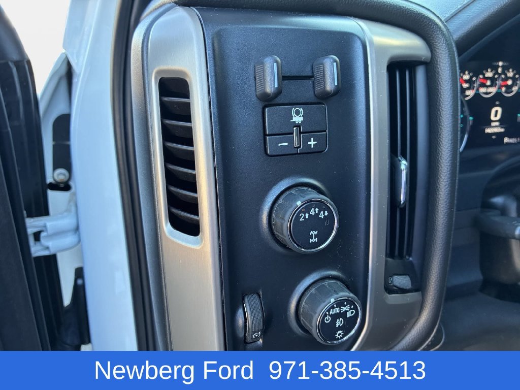 Used 2017 GMC Sierra 2500 Denali AWD/4WD image 16