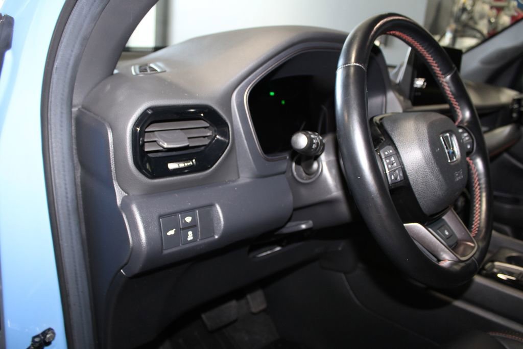 Certified 2025 Honda Pilot TrailSport image 12