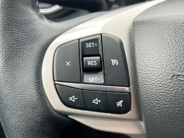 Used 2023 Ford Explorer XLT w/ Equipment Group 202A AWD/4WD image 23
