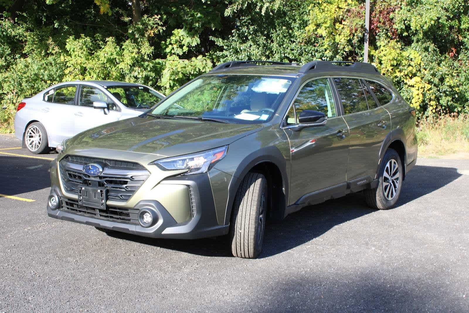 Used 2025 Subaru Outback Premium image 5