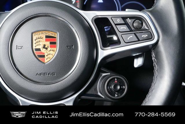 Used 2022 Porsche Cayenne Coupe image 14