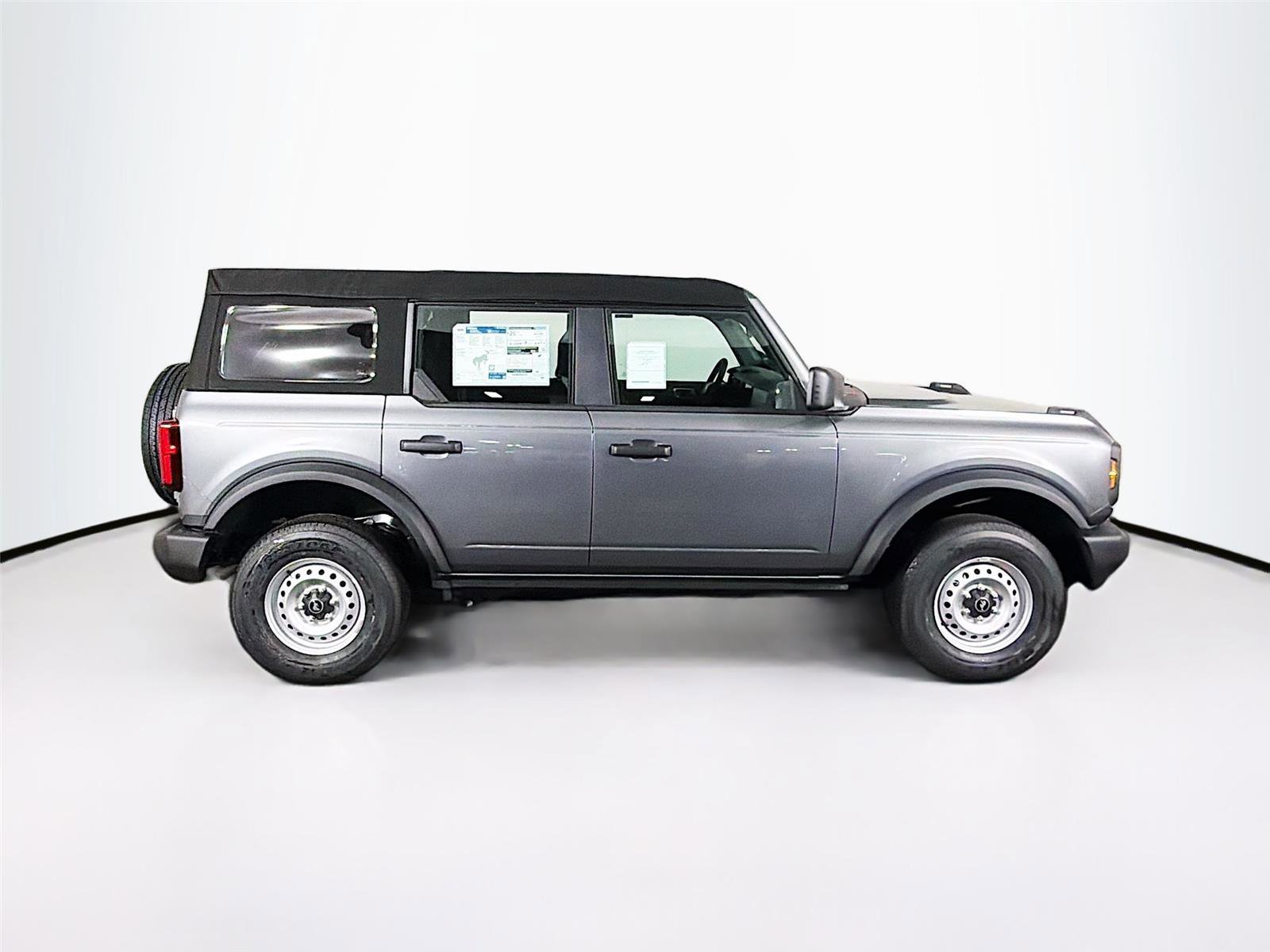 New 2025 Ford Bronco 4-Door image 8