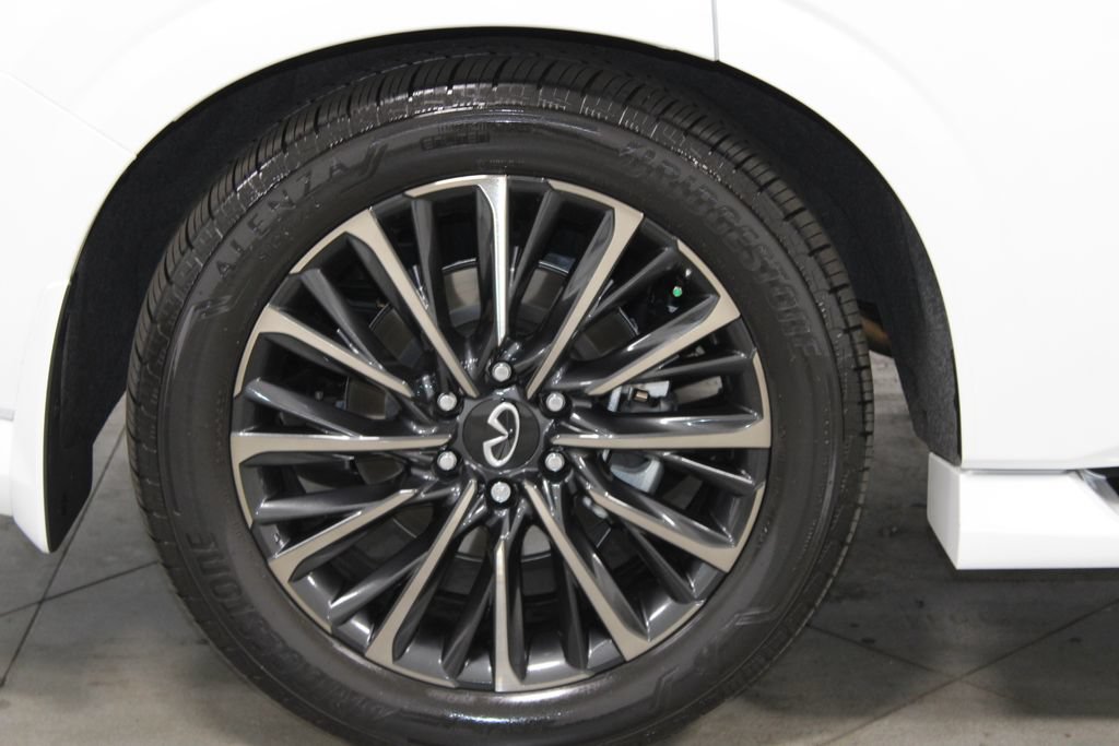 Used 2026 INFINITI QX80 Autograph w/ Autograph Exterior Package AWD/4WD image 14