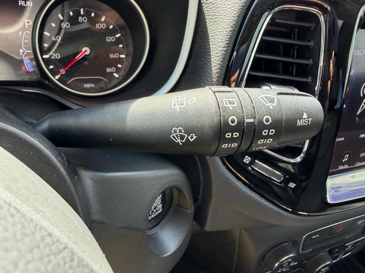Used 2018 Jeep Compass Limited w/ Navigation Group AWD/4WD image 28