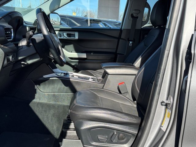 Certified 2024 Ford Explorer Limited AWD/4WD image 13