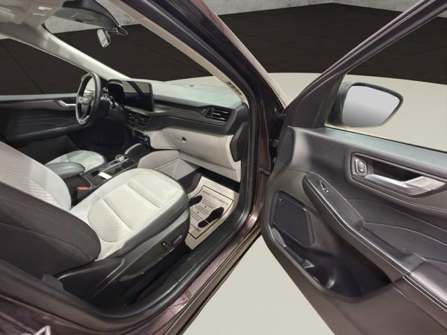 Used 2023 Ford Escape Active w/ Tech Pack #2 image 19