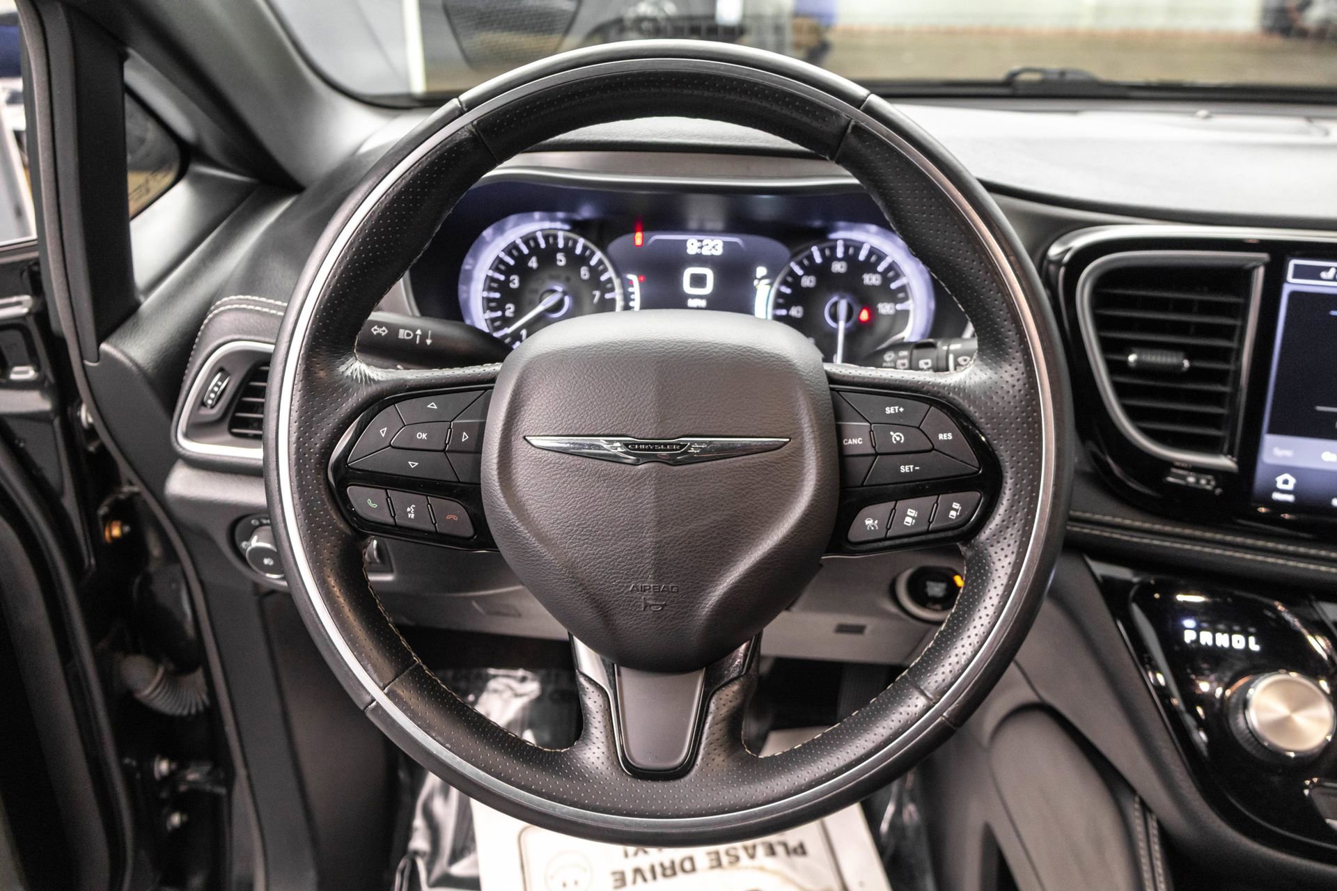 Used 2021 Chrysler Pacifica Limited w/ Uconnect Theater Family Group AWD/4WD image 25